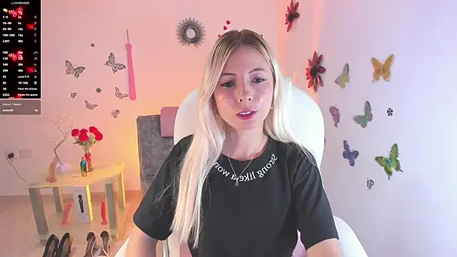 Snapshot of melody_starr chatting on 01.24.25 melody starr online show from 01.24.25