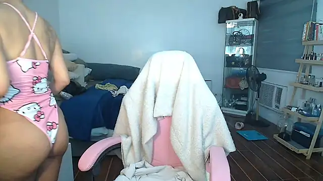 Snapshot of aya_saki chatting on 09.20.25 aya saki online show from 09.20.25