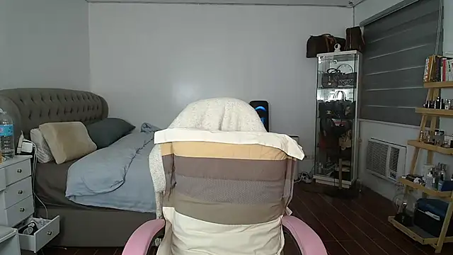 Snapshot of aya_saki chatting on 09.28.25 aya saki online show from 09.28.25