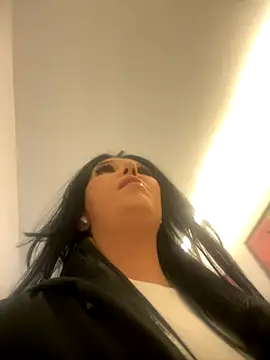 Snapshot of Tisha_Busty chatting on 09.21.25 Tisha Busty online show from 09.21.25