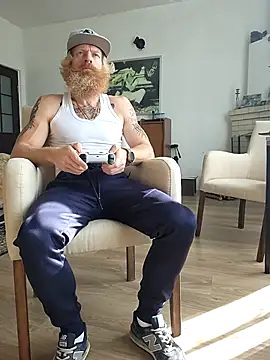 Gingerbeard40 online show from 11.23.25