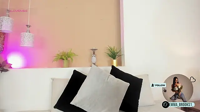 emma brooks1 online show from 12.17.24