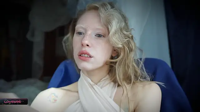  Phantom thread  online show from 10.13.25