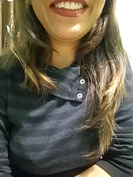 Snapshot of MIss-Naina chatting on 01.29.25 MIss-Naina online show from 01.29.25