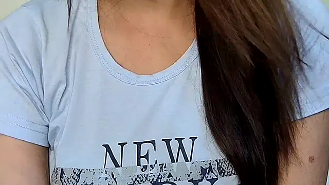 Snapshot of MIss-Naina chatting on 10.11.25 MIss-Naina online show from 10.11.25