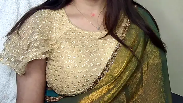 Snapshot of MIss-Naina chatting on 02.14.26 MIss-Naina online show from 02.14.26