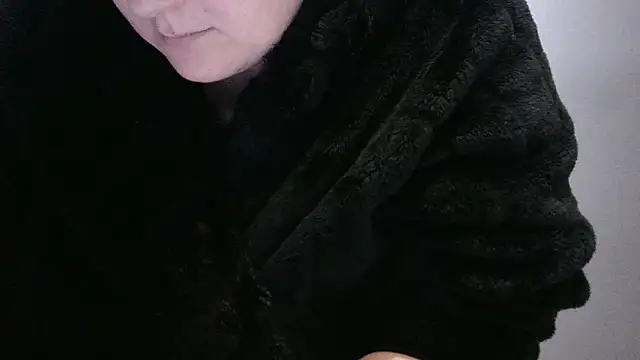 busty-bella1 online show from 11.28.25