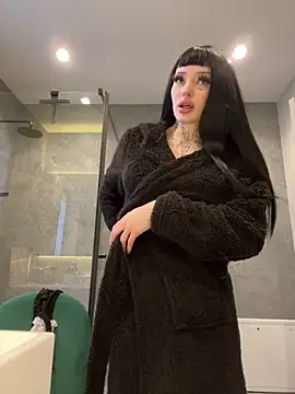 madelinexx online show from 11.04.25