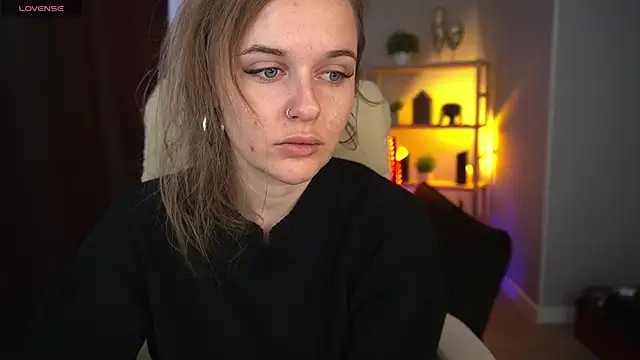 MaribelRiverr  online show from 12.16.24