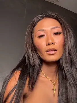 thai-dreamgirl online show from 11.14.25