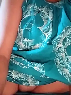 Snapshot of miss-Riy chatting on 04.25.26 miss-Riy online show from 04.25.26