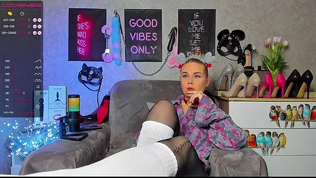HannaKorsak online show from 12.10.24