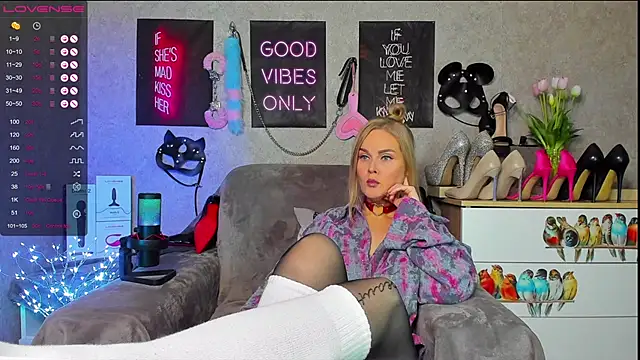 HannaKorsak online show from 12.13.24