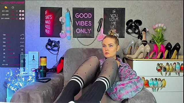 HannaKorsak online show from 12.17.24