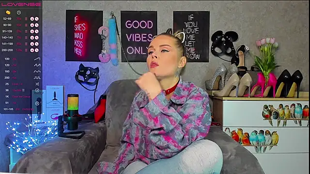 HannaKorsak online show from 12.18.24