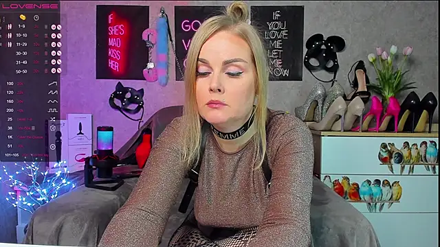 HannaKorsak online show from 02.12.25