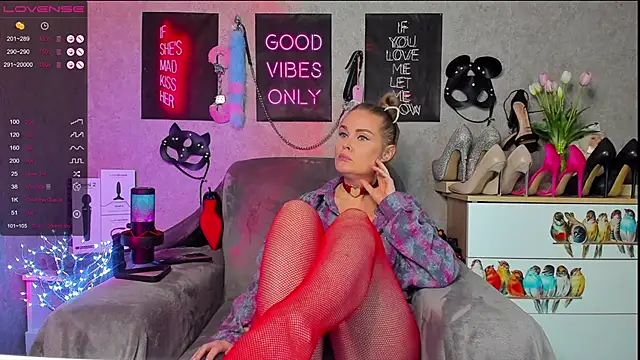HannaKorsak online show from 02.23.25