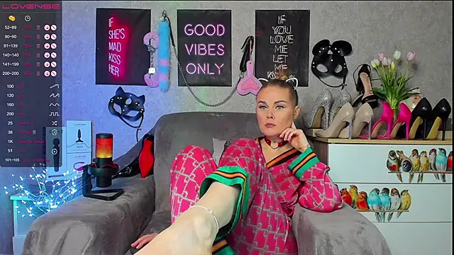 HannaKorsak online show from 02.26.25