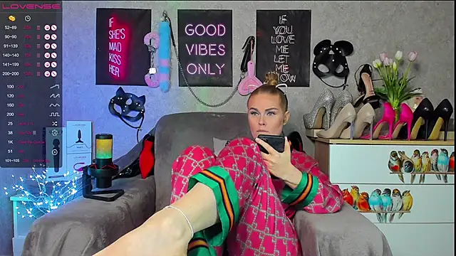 HannaKorsak online show from 02.26.25
