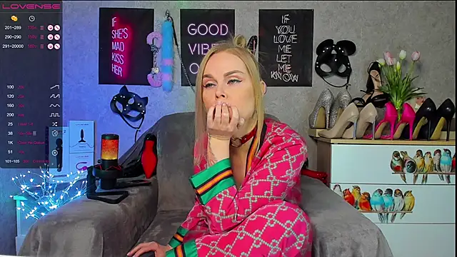HannaKorsak online show from 03.14.25
