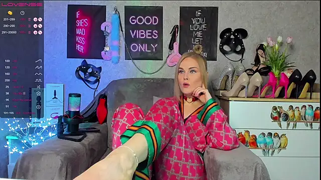 HannaKorsak online show from 03.19.25