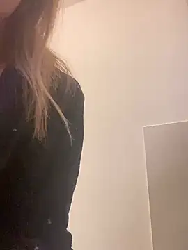 EvaRush online show from 02.06.25