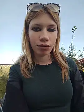 EvaRush online show from 05.11.26