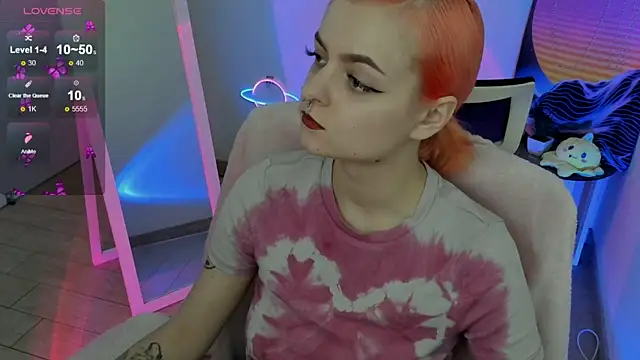 Fire Bestie online show from 03.10.25