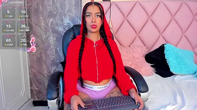 AntonellaQueenn online show from 02.26.25