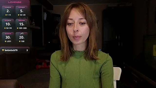 NinaNovalicious online show from 09.17.25