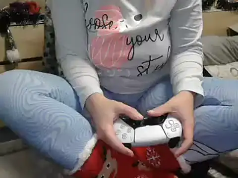 LaRa forU online show from 12.12.24