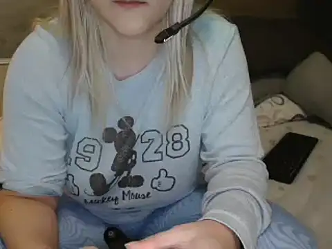 LaRa forU online show from 01.22.25