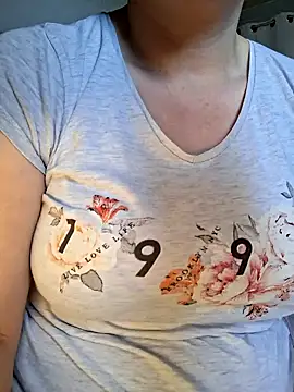 LaRa forU online show from 10.02.25