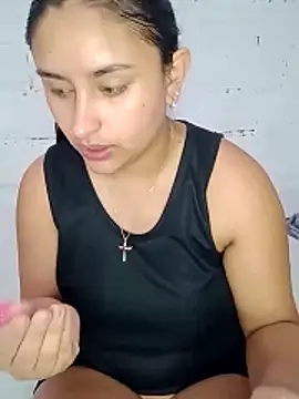 Snapshot of sariitha_sw chatting on 04.27.26 sariitha sw online show from 04.27.26