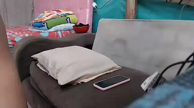 Snapshot of mom_son_dirty chatting on 03.11.25 mom son dirty online show from 03.11.25