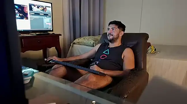 LUH133 online show from 12.04.24