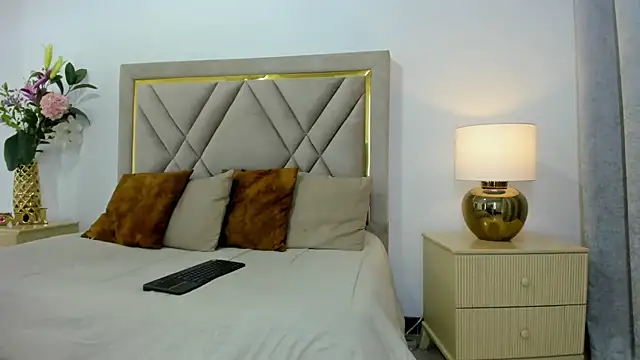 emily queen2 online show from 01.14.26