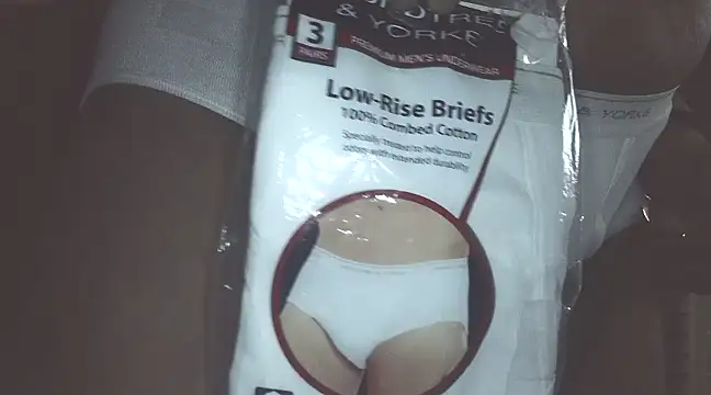 Snapshot of briefsguy4life@xh chatting on 02.13.25 briefsguy4lifexh online show from 02.13.25