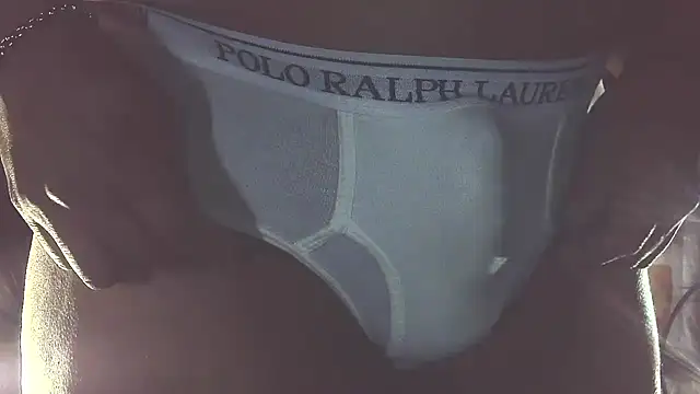 Snapshot of briefsguy4life@xh chatting on 11.18.25 briefsguy4lifexh online show from 11.18.25