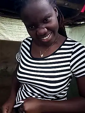 Snapshot of Black_juicy24 chatting on 02.05.25 Black juicy24 online show from 02.05.25