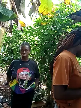 Snapshot of Black_juicy24 chatting on 02.10.25 Black juicy24 online show from 02.10.25