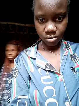 Snapshot of Black_juicy24 chatting on 11.30.25 Black juicy24 online show from 11.30.25