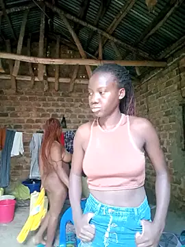 Snapshot of Black_juicy24 chatting on 12.01.25 Black juicy24 online show from 12.01.25