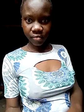 Snapshot of Black_juicy24 chatting on 12.15.25 Black juicy24 online show from 12.15.25