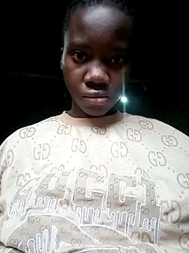 Snapshot of Black_juicy24 chatting on 12.21.25 Black juicy24 online show from 12.21.25