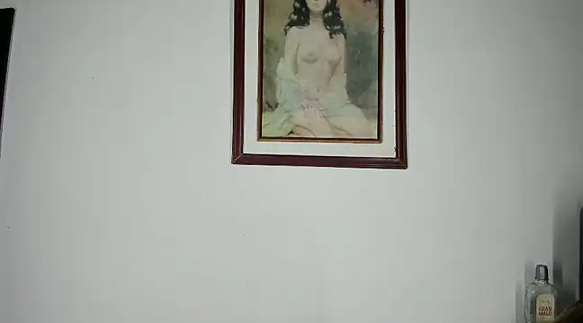 Snapshot of RachelJones_ chatting on 01.28.25 RachelJones online show from 01.28.25