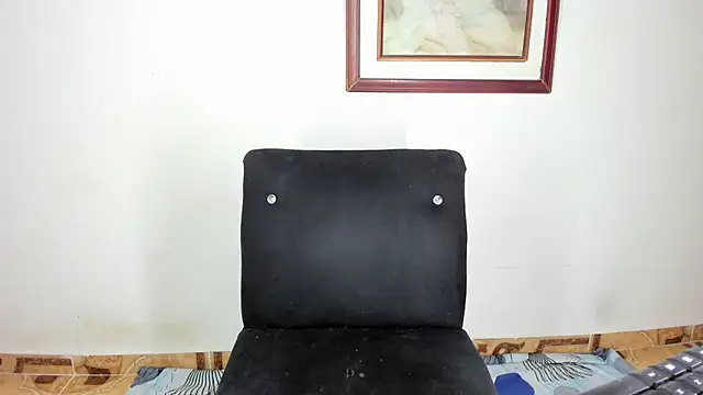 Snapshot of RachelJones_ chatting on 02.08.25 RachelJones online show from 02.08.25