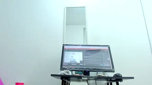 Snapshot of Dalia_20 chatting on 02.19.25 Dalia 20 online show from 02.19.25