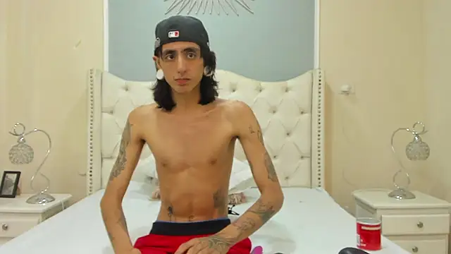 Snapshot of Matthew_Dixonn chatting on 12.13.24 Matthew Dixonn online show from 12.13.24