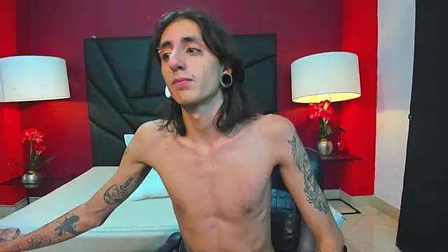 Snapshot of Matthew_Dixonn chatting on 01.05.25 Matthew Dixonn online show from 01.05.25